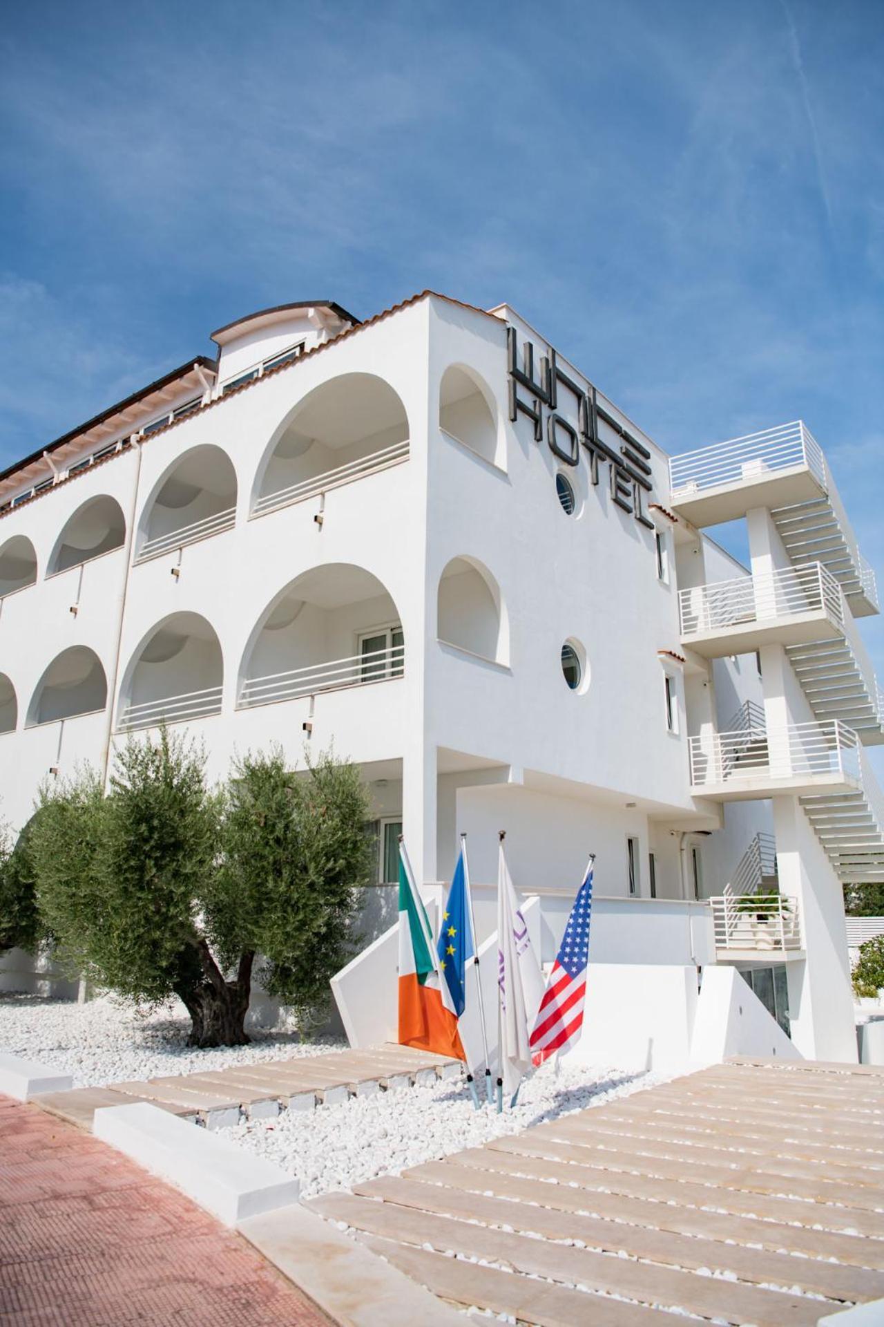 White Hotel Vieste Esterno foto