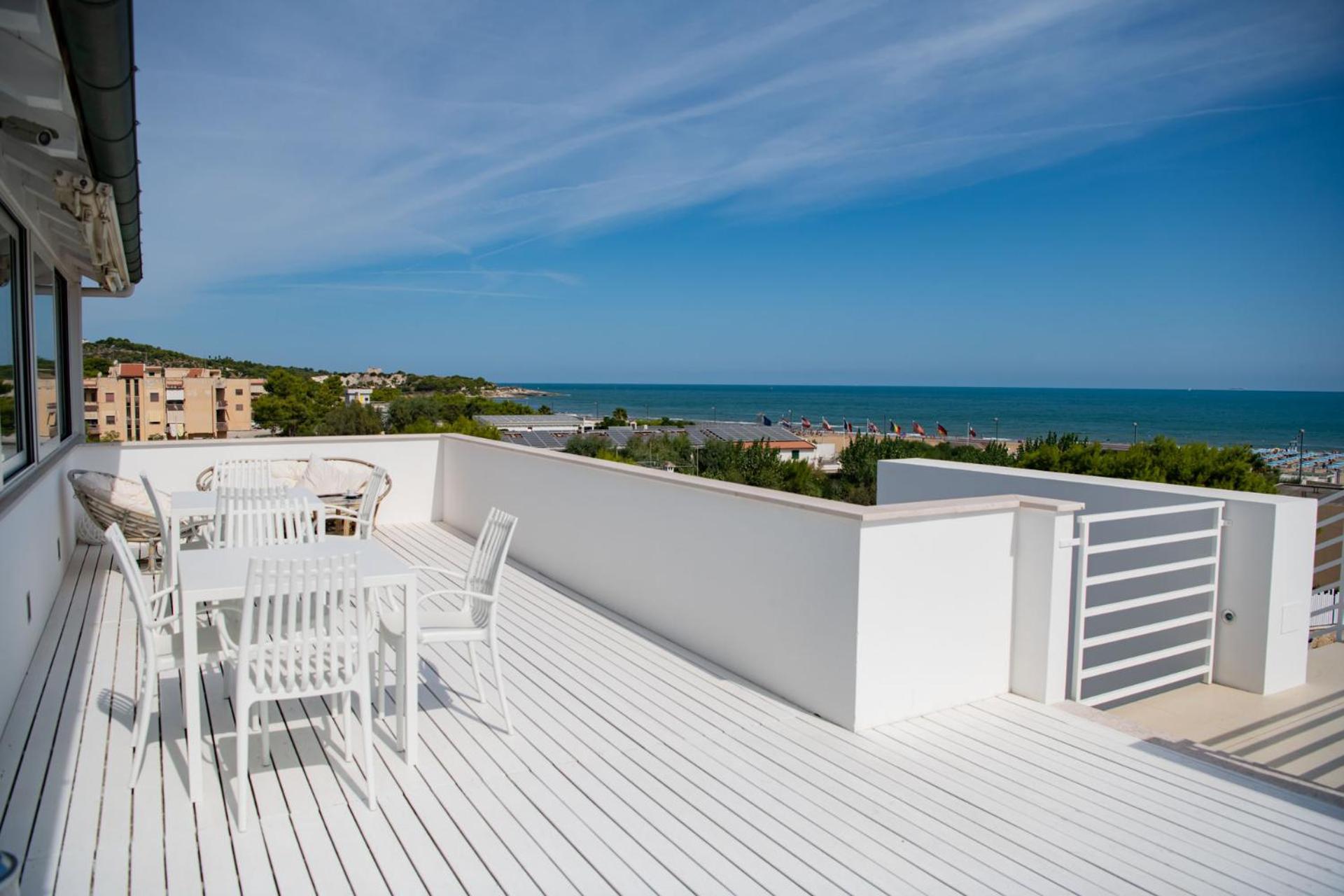 White Hotel Vieste Esterno foto