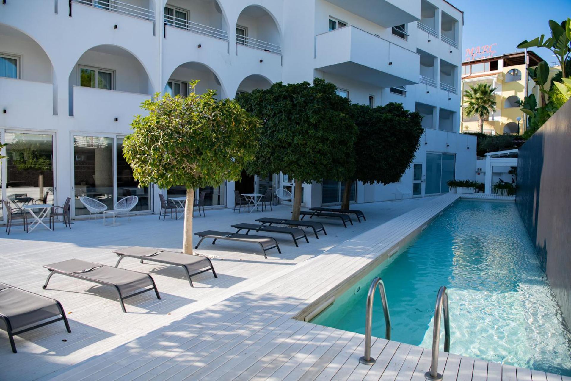 White Hotel Vieste Esterno foto